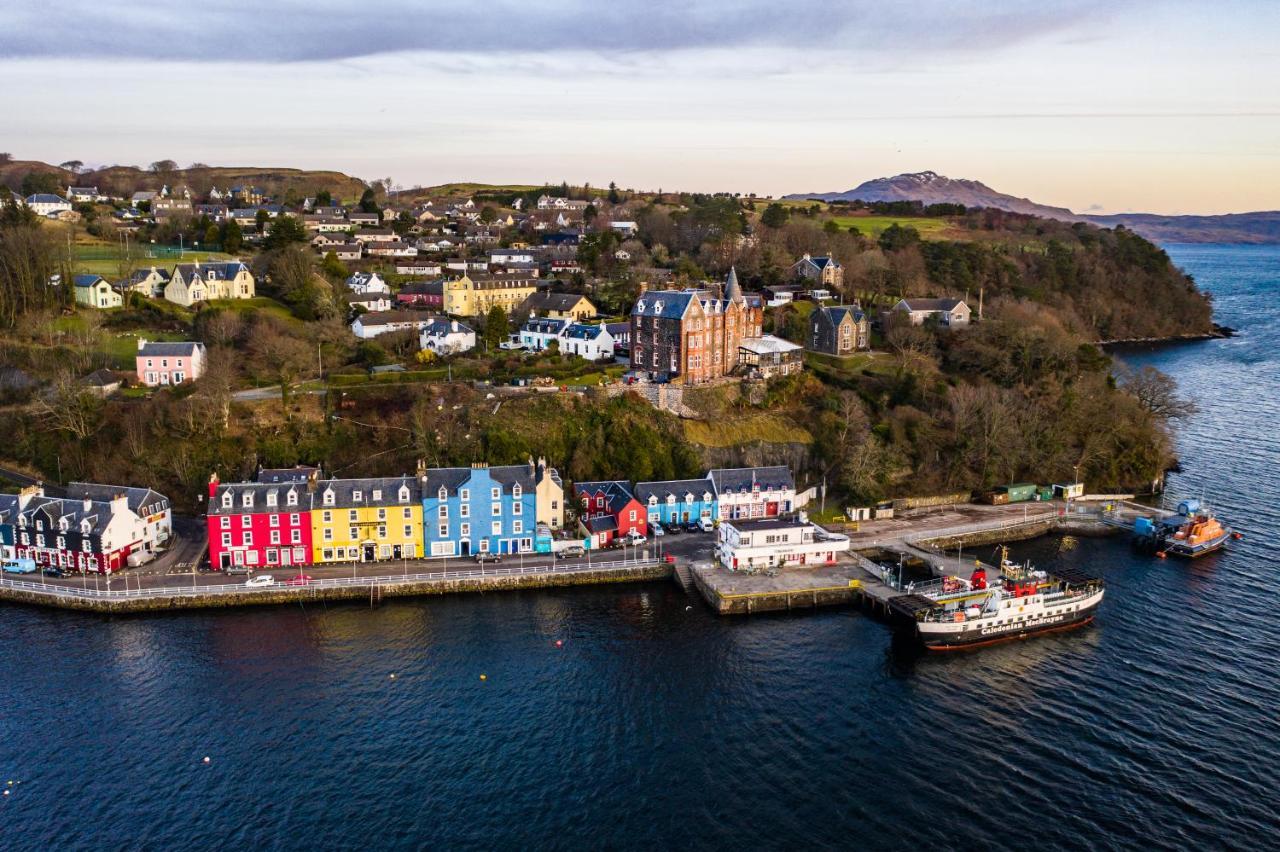 Western Isles Hotel Tobermory Exterior photo